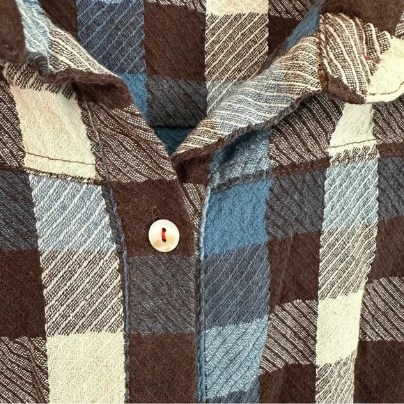 Hayden Women’s Long Sleeve Button Up Blue Plaid Top with Lace Trim Sz 1XL GUC - Picture 5 of 10